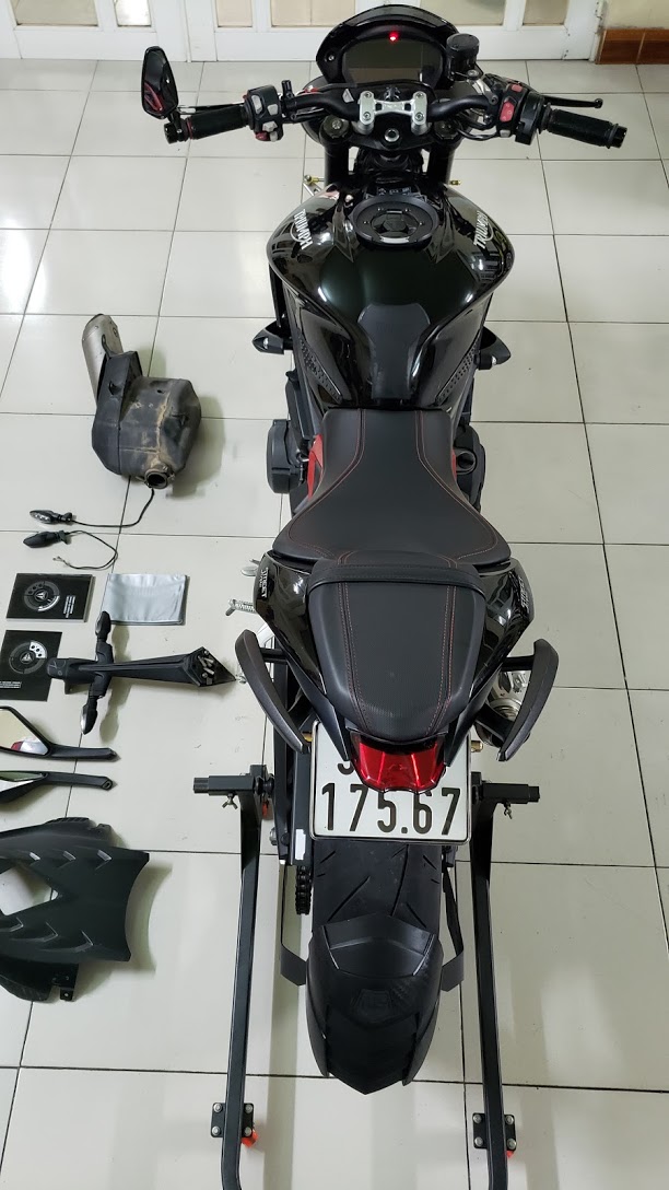 Ban Triumph Triple R 2018HQCNABSHISS4 che do laiSaigonChinh Hang - 23