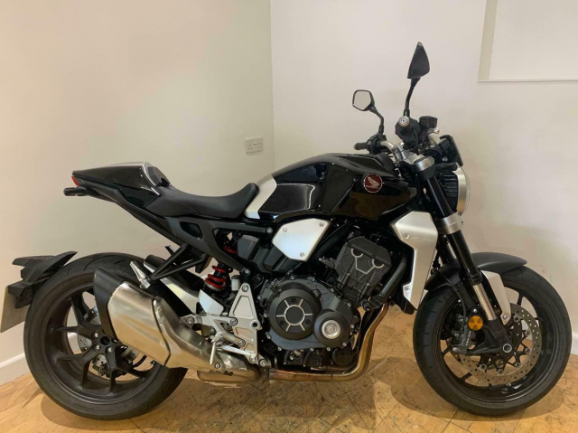 Can Ban Honda CB1000R ABS Neo Sports Cafe Muscle Bike Petrol black Manual 2019