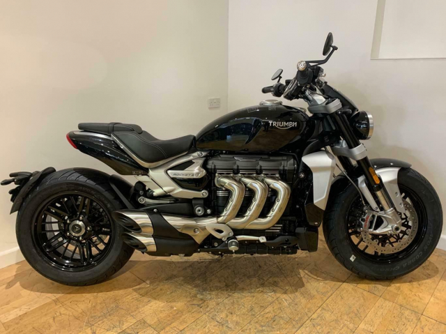 Can ban Triumph ROCKET 3 R Den 2020