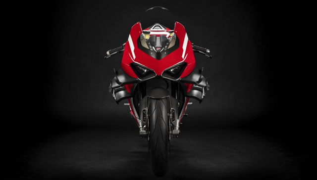 Video Ducati Superleggera V4 Superbike nhe nhat the gioi - 8