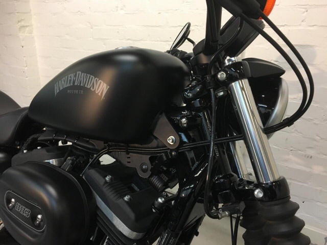 Harley Davidson Sportster XL883N Iron Nguyen Ban Dep - 6