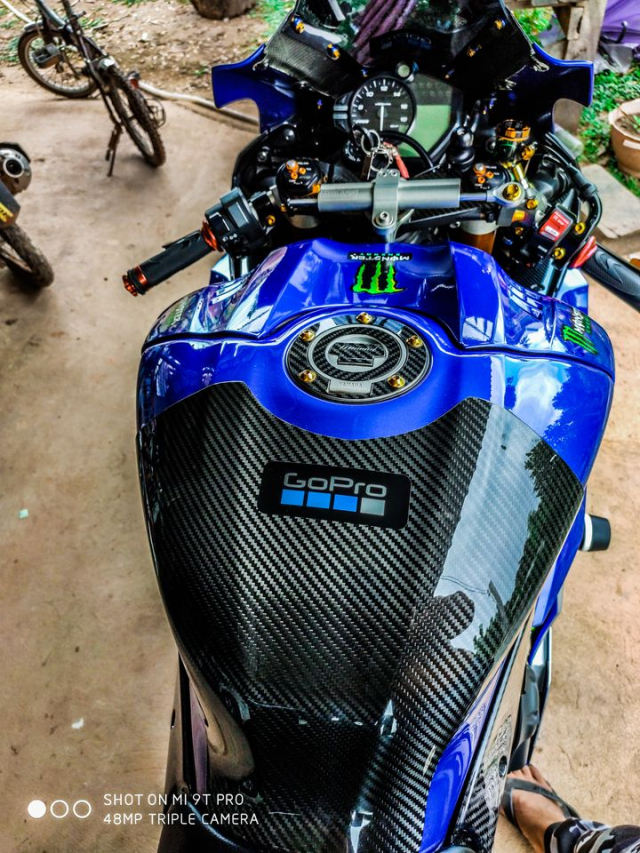 Yamaha R6 do an tuong voi phong cach Superbike R1M - 7