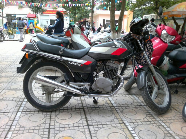 Ban xe Honda CB 125T mau nong sung nguyen ban