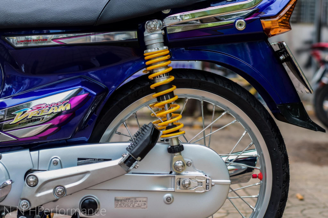 Dream do chat choi voi dan combo Ohlins - 5