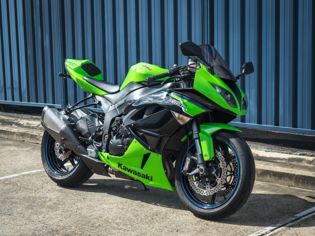 Kawasaki Ninja ZX6R chuan bi ra mat phien ban duong dua - 4