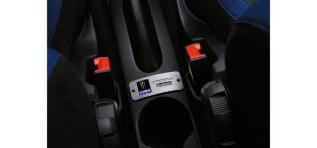 Yamaha M1 truyen cam hung cho tac pham Abarth 595 Monster Energy Yamaha - 7