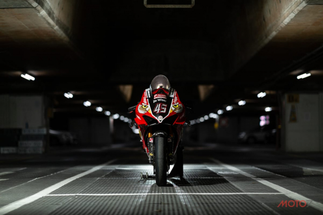 Chi tiet Ducati Panigale V4 R suc manh 240 hp cua tay dua Scott Redding - 5