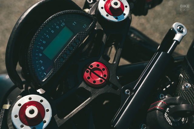 Ducati 999 do phong cach ngong cuong den tu Freerides Motos - 9
