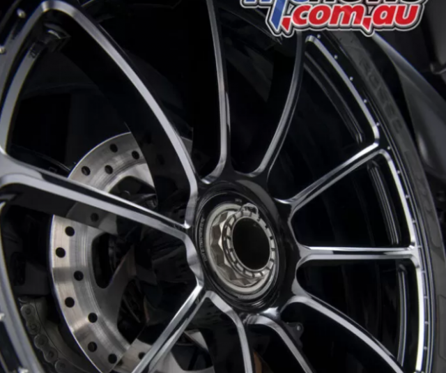 Ducati Diavel 1260 duoc nang cap voi goi do Ducati Performance - 9