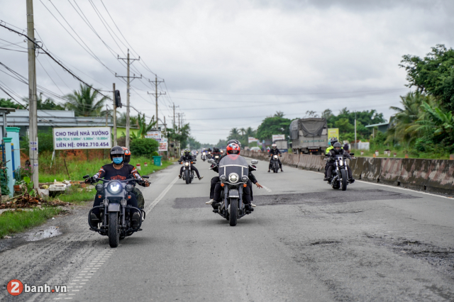 Theo chan anh em HarleyDavidson tien ve Can Tho trong su kien Weekend We Ride - 30