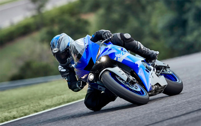 Yamaha R6 bi ngung san xuat vao cuoi 2021 chi ton tai R6 Race tren duong dua - 4