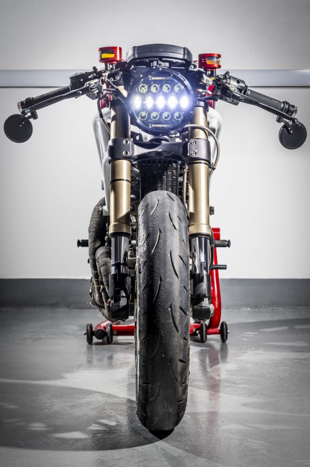Ducati Monster 1100 EVO lot xac tu dong phe lieu - 10