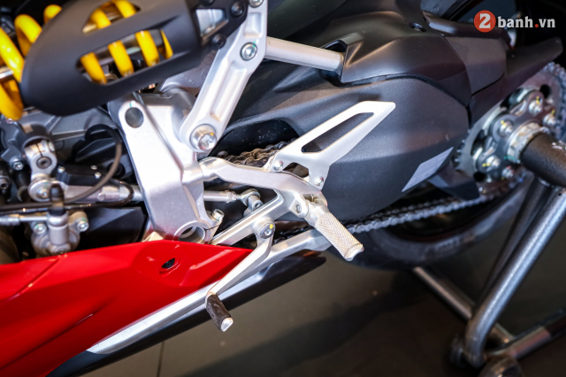 Can canh Ducati Panigale V2 2020 vua ra mat tai Viet Nam - 18