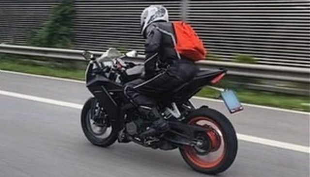 KTM RC200 2021 lo hinh anh thuc te - 5