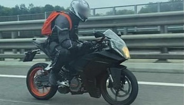 KTM RC200 2021 lo hinh anh thuc te - 4