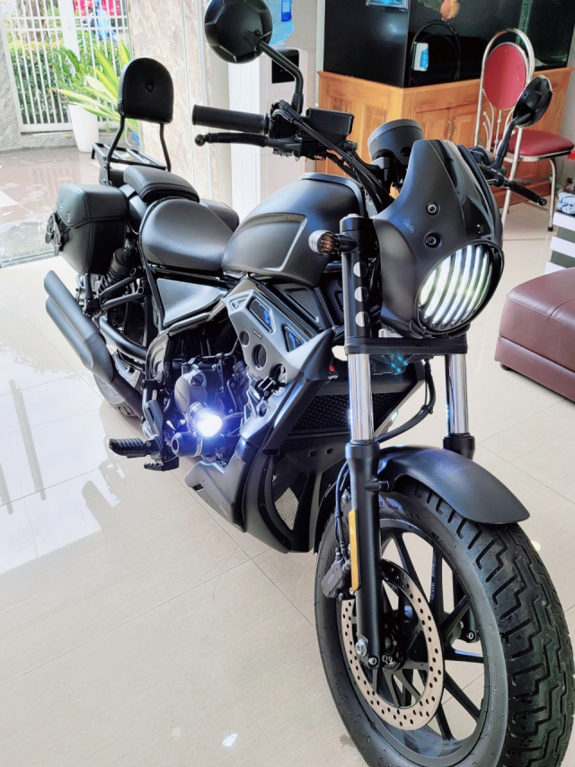 Can ra di em Rebel 300cc Full option - 2