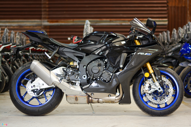 Chon Yamaha R1M hay S1000RR MPerformance trong tam gia 1 ty dong - 5