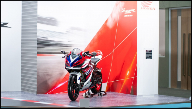 Can canh hai chiec CBR150R 2021 do chinh hang tu Honda - 33