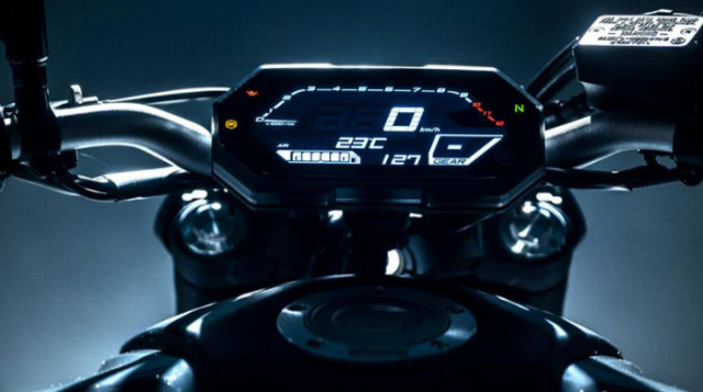 Honda CB650R 2021 va Yamaha MT07 2021 tren ban can thong so - 11