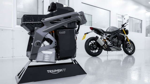 Triumph tiet lo giai doan 2 cua mau xe may dien TE1 - 3