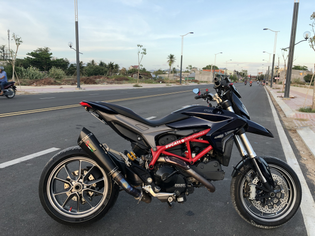 Ducati hyper 821 - 5