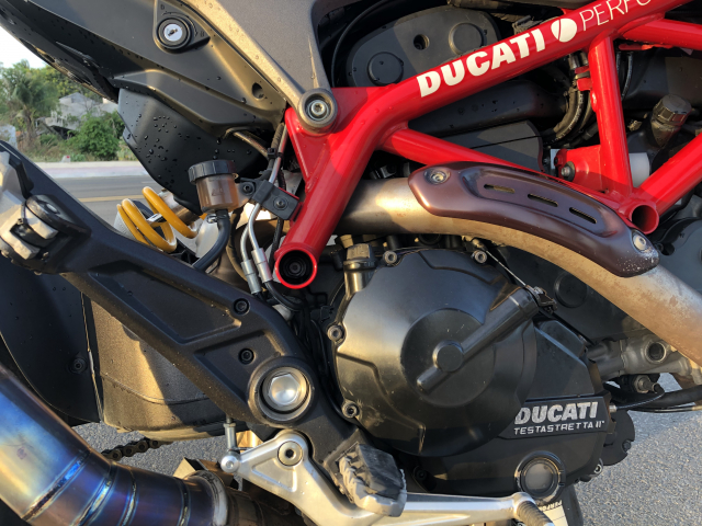 Ducati hyper 821 - 6