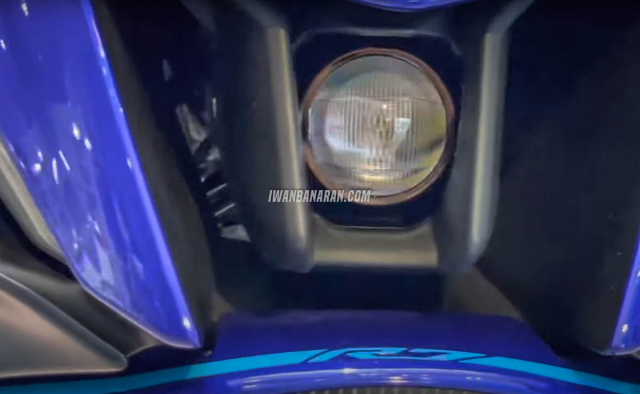 Bi an ve lo thong gio phia truoc cua Yamaha R7 da duoc he lo - 11