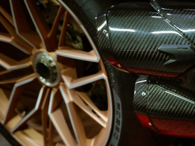 Sieu pham Ducati Diavel 1260 Lamborghini cap ben lang gieng - 5