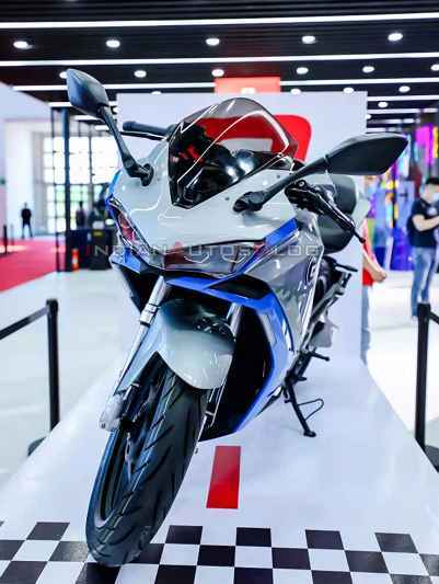 Benelli Electric Sportbike moi duoc trung bay tai Trien lam Beijing Motor Show 2021 - 3