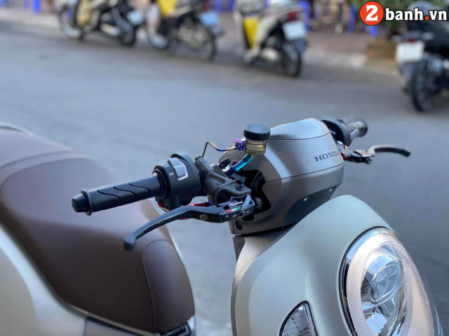 Scoopy 2021 do het bai voi dien mao cuc gat - 5