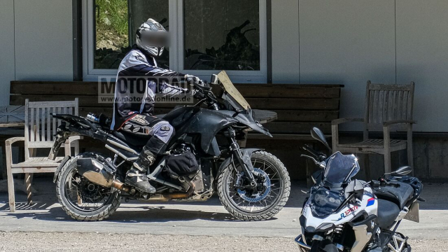 BMW R1300GS 2023 va 4 doi moi vua duoc tiet lo - 10