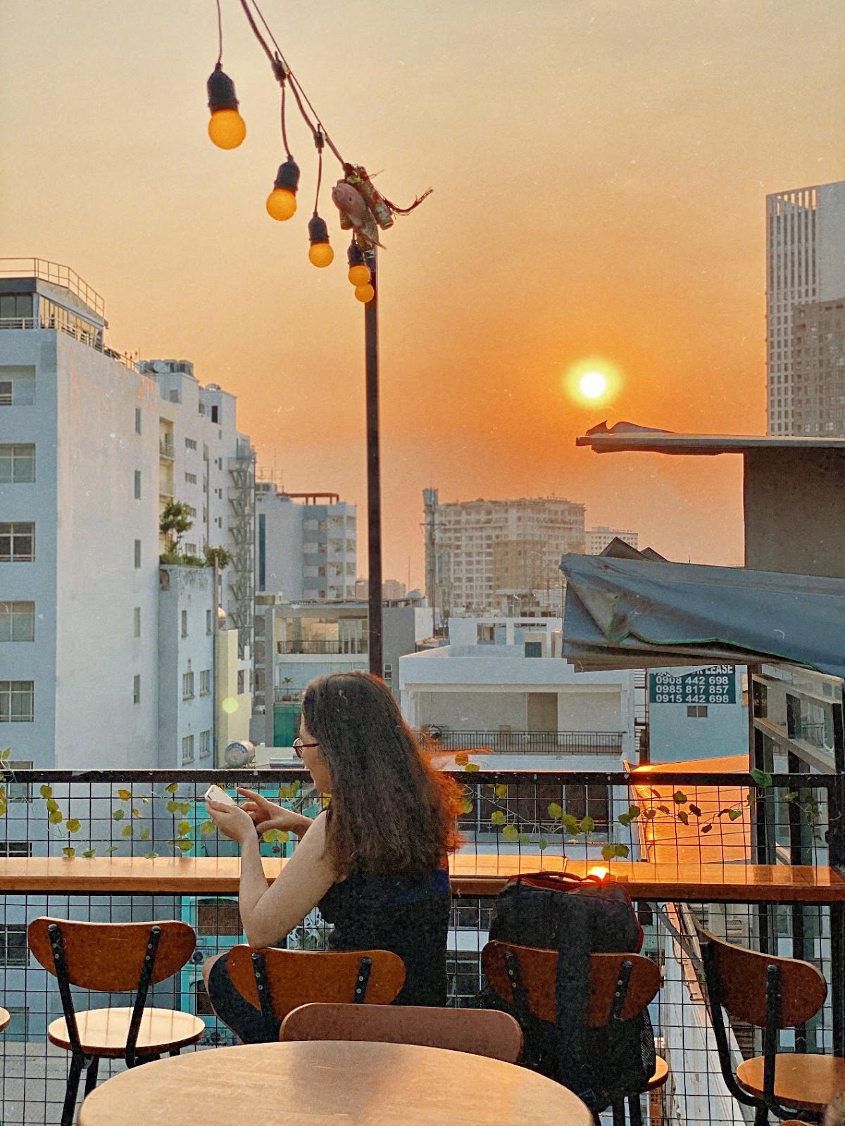 Top 3 quan rooftop o Sai Gon co view check in sieu dep ban khong nen bo lo - 2
