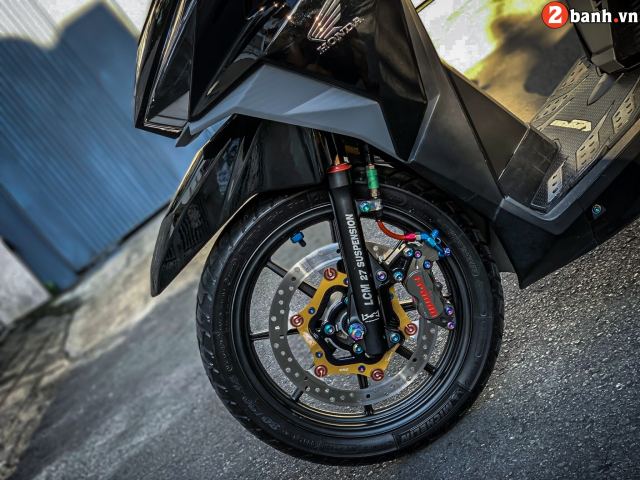 Vario 2017 do cuc ki cong phu va doc dao - 7