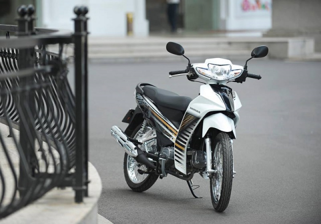 Honda Bldade rao ban gan 200 trieu co gi dac biet