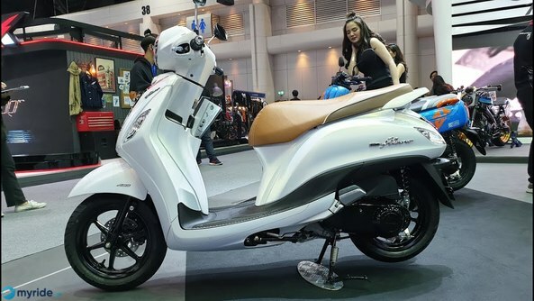 Lo bang sang che Yamaha dang phat trien TMAX Hybrid moi - 3