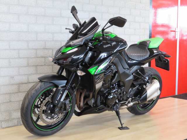 Kawasaki Z1000 ABS 2017 xanh den - 5