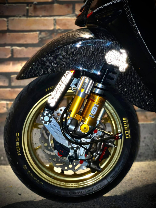 Vespa Sprint do nhu sieu xe khoe dang trong bong dem - 7