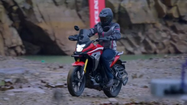 Honda CB200X xung dang la phien ban thu gon cua Africa Twin voi gia ban phai chang - 7