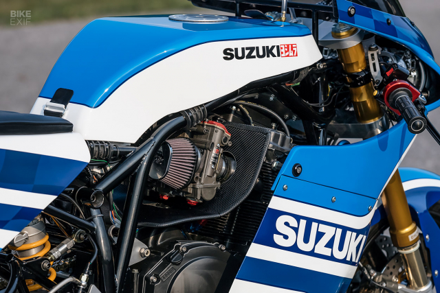 Suzuki XR69 do phong cach xe dua co dien hop hon