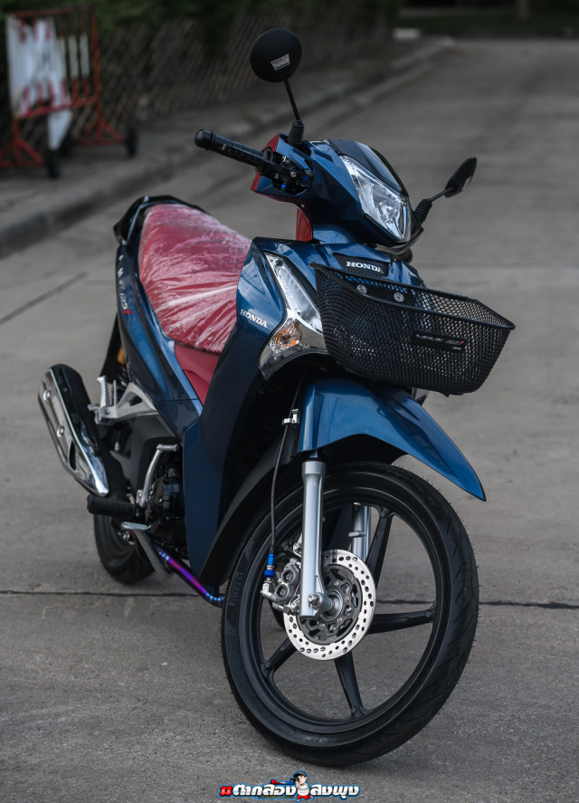 Wave 125 do day nong bong khi de lo mot loat do choi dinh - 10