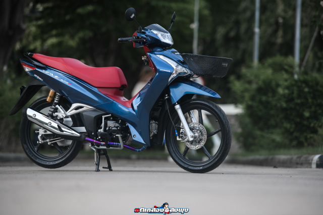 Wave 125 do day nong bong khi de lo mot loat do choi dinh - 14