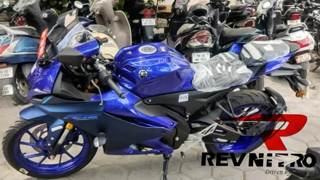 Yamaha R15 V4 R15M bat ngo xuat hien tai Dai Ly - 3