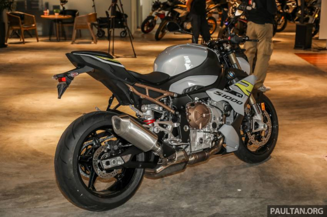 Can canh BMW S1000R 2021 vua do bo Dong Nam A - 21