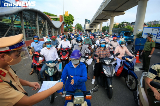 Ha Noi un tac giao thong ngay 69 tai chot vung do - 3