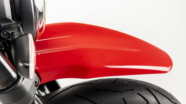 Ducati Scrambler Urban Motard 2022 trinh lang voi ngoai hinh Supermoto - 6
