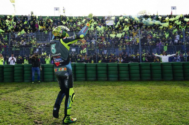 Valentino Rossi chinh thuc tam biet MotoGP - 3