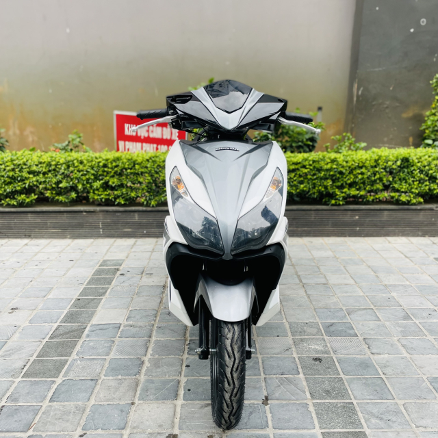 AirBlade 2015 chinh chu di tu dau May nguyen ban Bien tuoi qua Zalo 0816796969 - 2