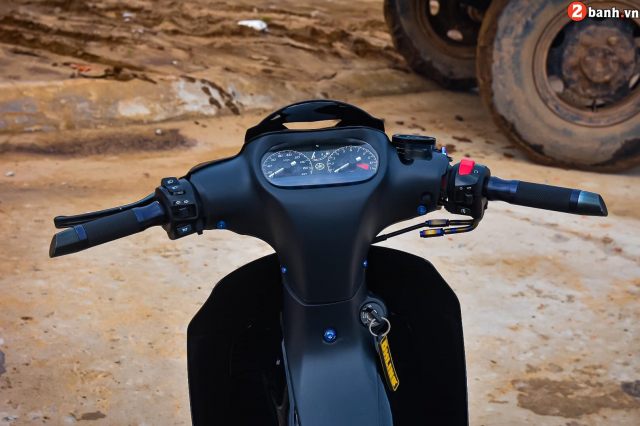 Ban do Yaz 125 tro nen khac la bang nhung trang bi di nguoc thoi dai - 3