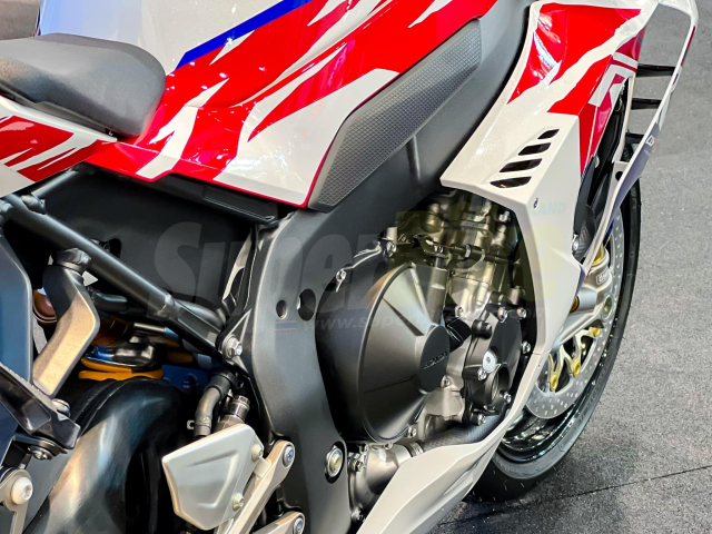 Honda CBR1000RRR SP 30th Anniversary 2022 trinh lang phien ban ky niem 30 nam - 12