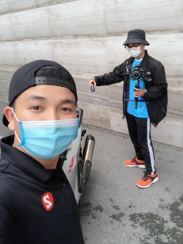 Youtuber Huynh Hoang Huy la con trai nen choi xe do mot lan trong doi - 2